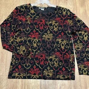 Black Red and Gold Patterned Long Sleeve Top
Perfect for starting fall!
